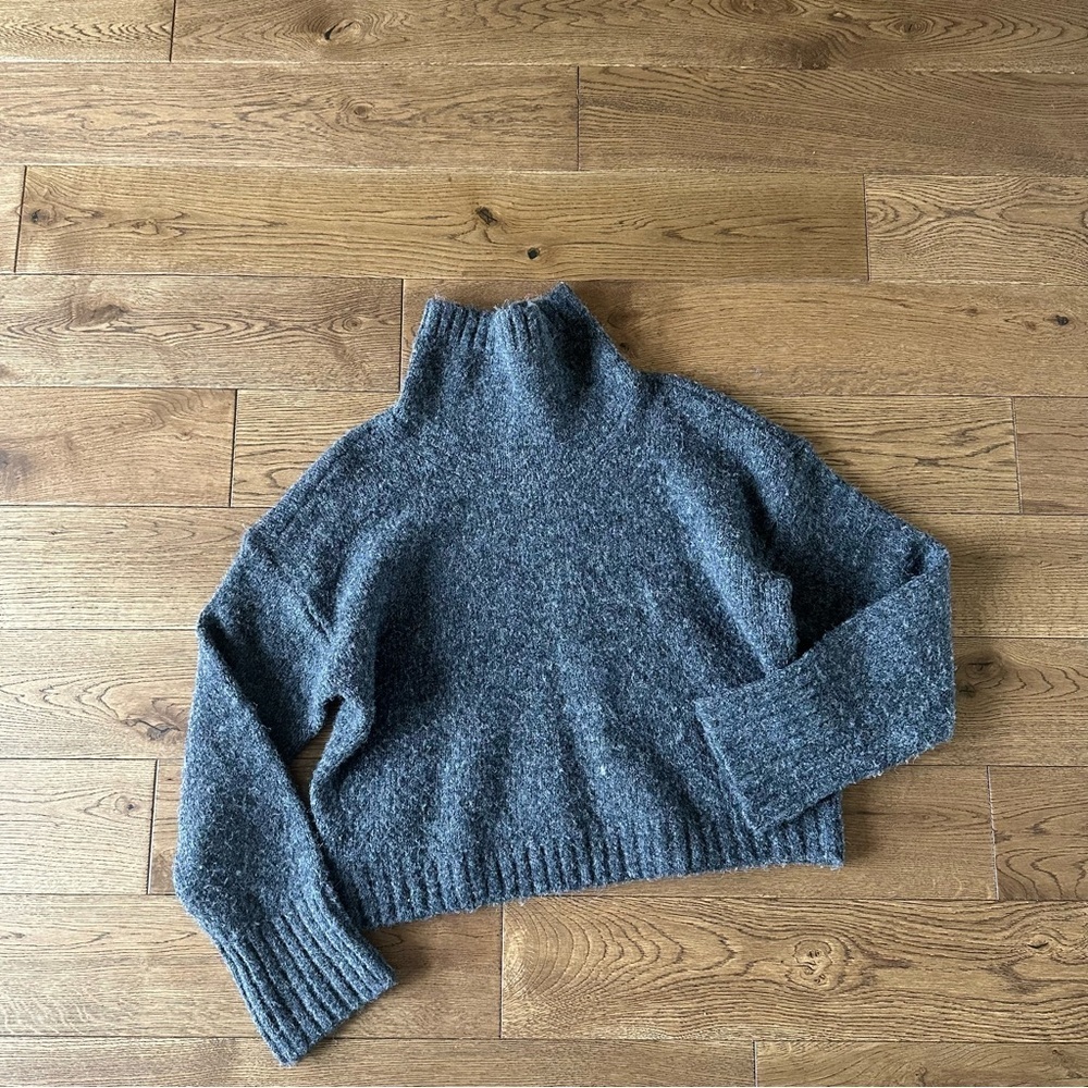 Anthropologie PILCRO Boxy Gray Turtleneck Sweater XS